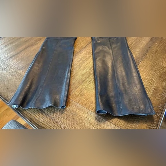 Ladies 0 Danier Black Leather Pants - Picture 2 of 10
